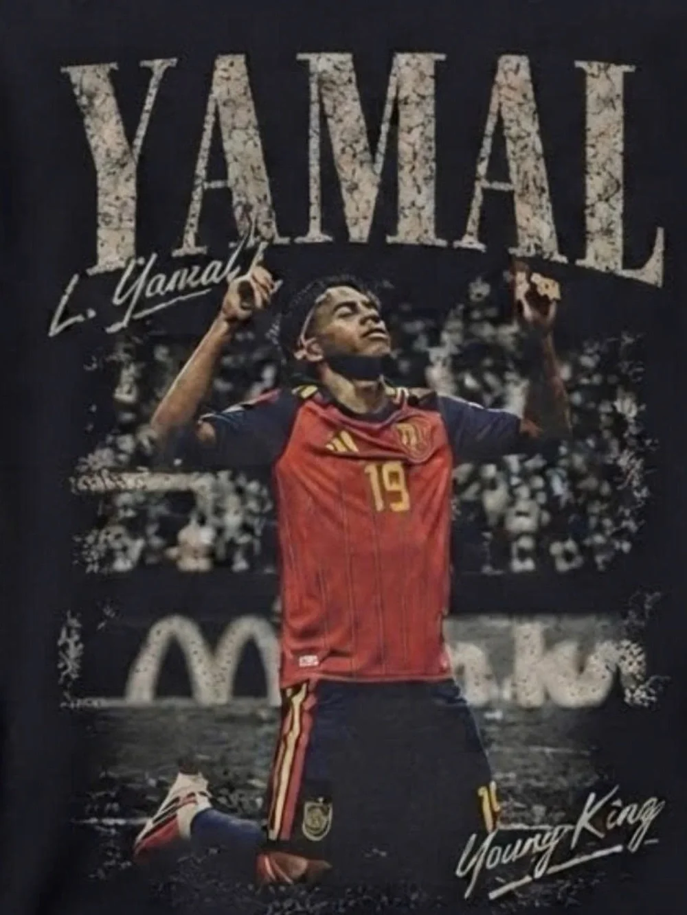 Young King Distressed 90s Soccer Fan Gift T-Shirt
